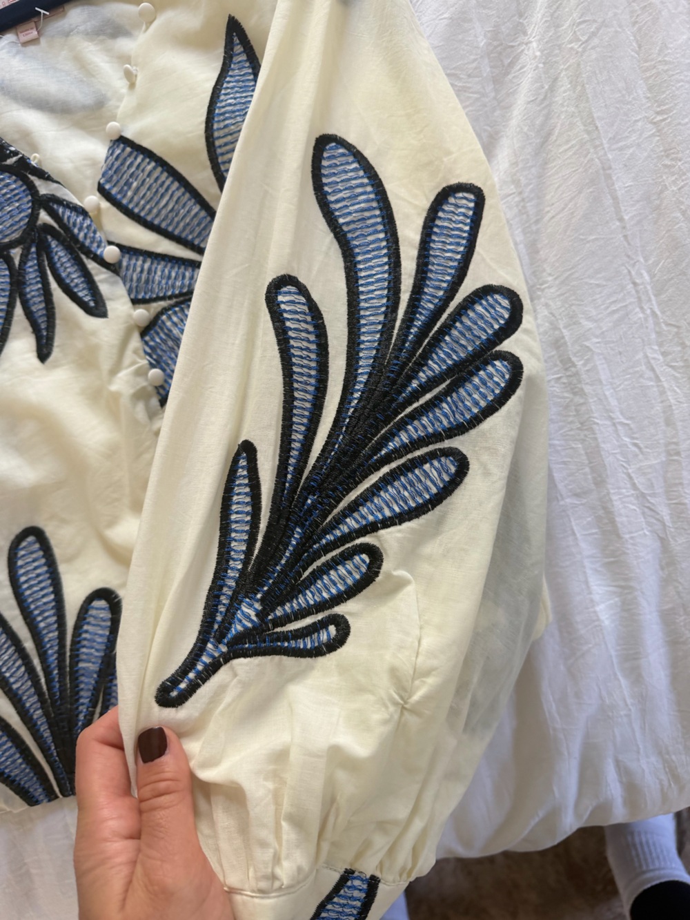Ciebon Embroidered Top - Picture 4 of 4